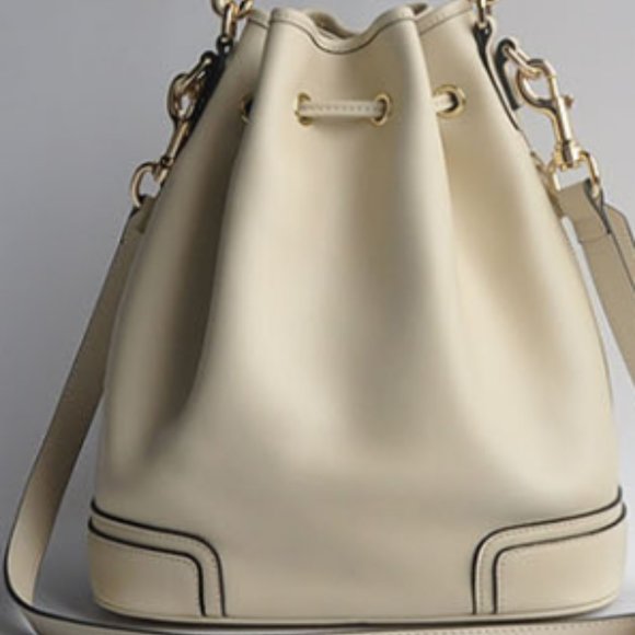 Handbag in leather main image 4